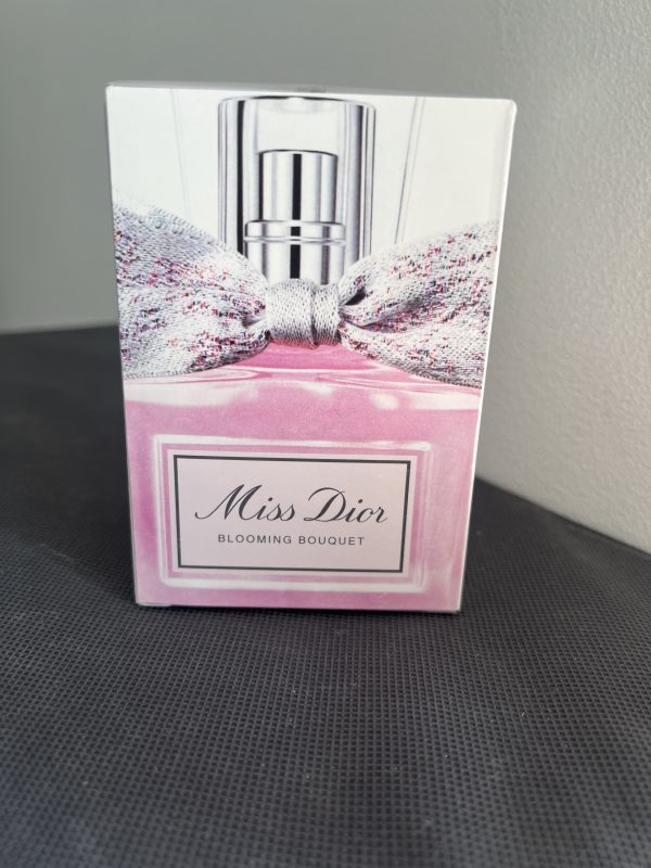 Miss Dior Blooming Bouquet 100ML - Image 3